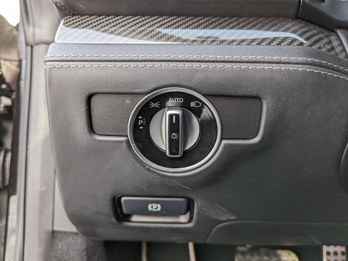 Used 2016 Mercedes-Benz SL 63 AMG image 16