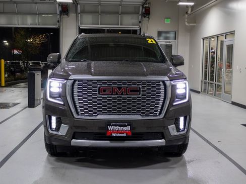 Used 2021 GMC Yukon Denali image 4
