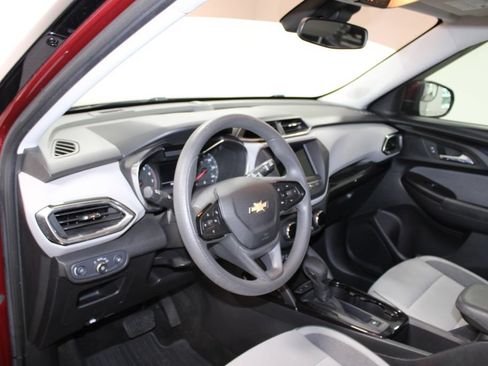 Used 2022 Chevrolet TrailBlazer LT FWD image 20