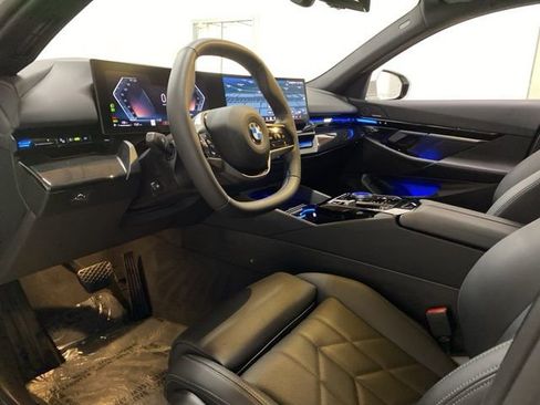 Used 2026 BMW 530i xDrive AWD/4WD image 66