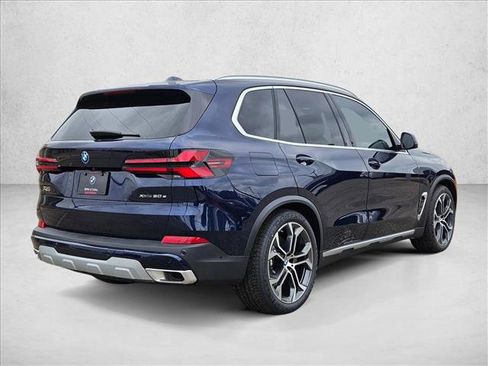 New 2026 BMW X5 xDrive50e AWD/4WD image 2