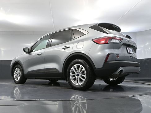 Used 2022 Ford Escape SE w/ Convenience Package FWD image 50