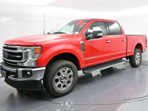 Used 2022 Ford F250 Lariat w/ Chrome Package image 3