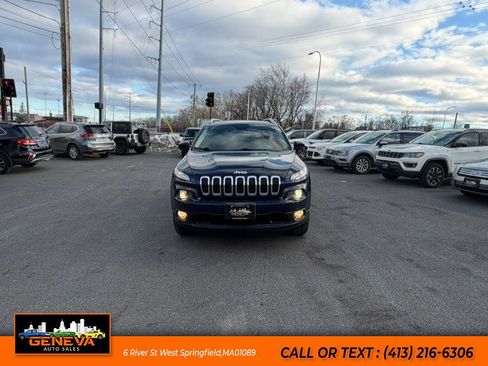 Used 2015 Jeep Cherokee Latitude w/ Comfort/Convenience Group image 2