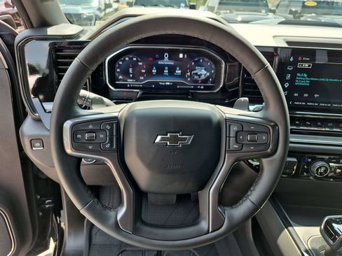 Used 2025 Chevrolet Silverado 1500 ZR2 w/ Technology Package AWD/4WD image 24