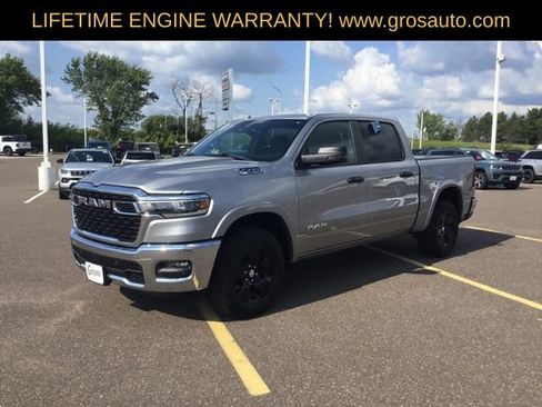 Used 2025 RAM 1500 Big Horn AWD/4WD image 5