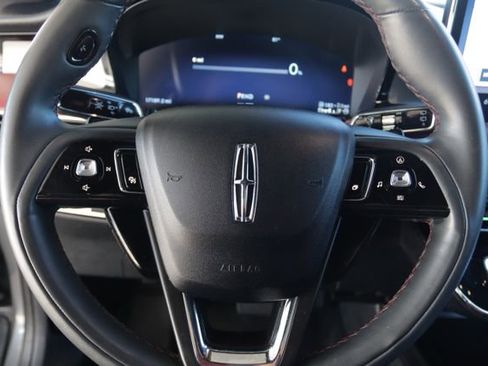 Used 2024 Lincoln Corsair Grand Touring image 10