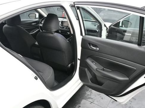 Used 2021 Nissan Altima 2.5 S FWD image 16
