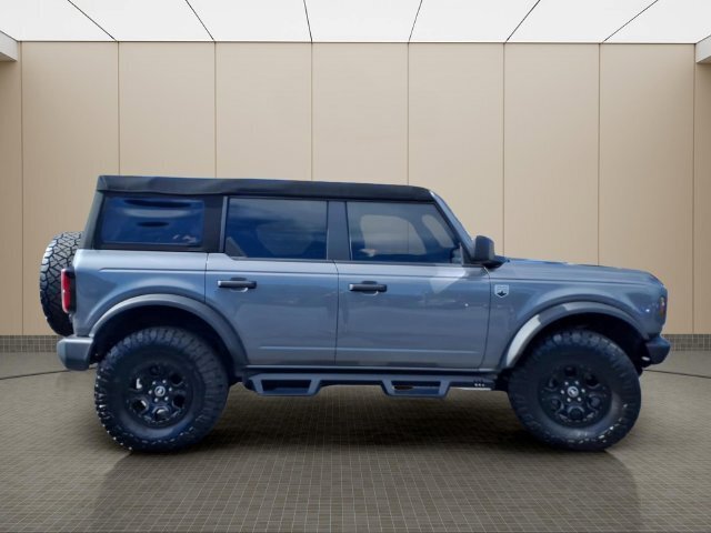 Used 2024 Ford Bronco Big Bend w/ Sasquatch Package AWD/4WD image 7