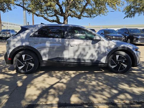 New 2026 Hyundai Ioniq 5 SEL image 6