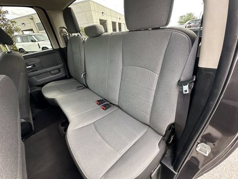 Used 2024 RAM 1500 Classic SLT AWD/4WD image 13