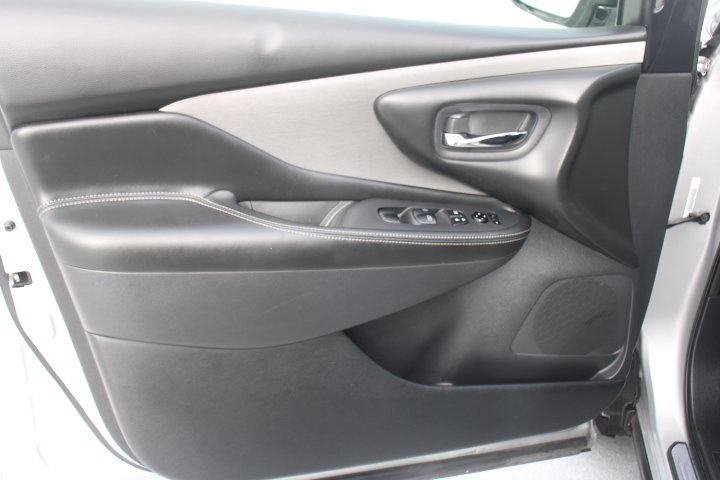 Used 2019 Nissan Murano SV FWD image 10