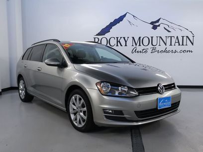 Used 2017 Volkswagen Golf SE