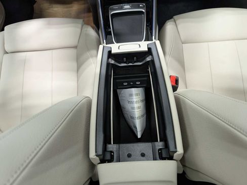 New 2026 Mercedes-Benz GLB 250 4MATIC image 19