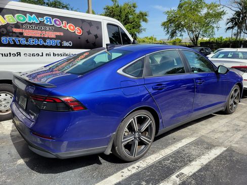 Used 2023 Honda Accord Sport image 3