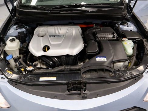 Used 2013 Hyundai Sonata Hybrid image 16