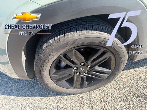 Used 2025 Chevrolet Trax ACTIV w/ Driver Confidence Package FWD image 3