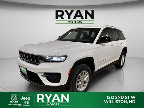 New 2026 Jeep Grand Cherokee Laredo X AWD/4WD image 5