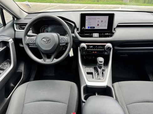 Used 2025 Toyota RAV4 LE FWD image 9