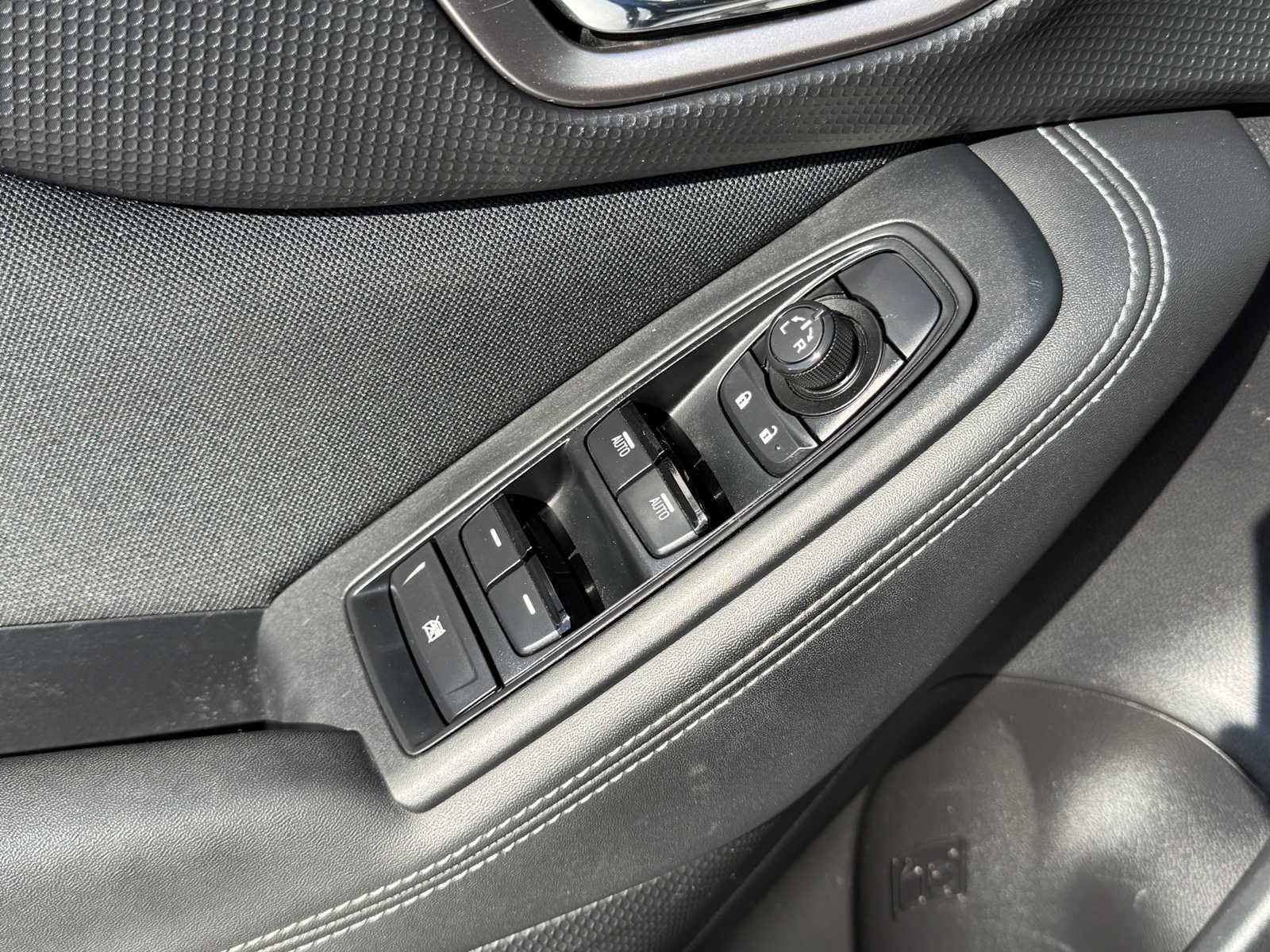 Used 2022 Subaru Forester Premium AWD/4WD image 12