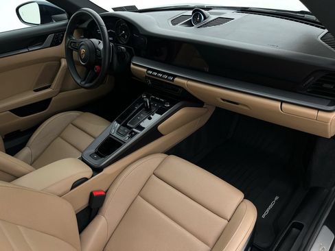 Used 2020 Porsche 911 Carrera 4S AWD/4WD image 13