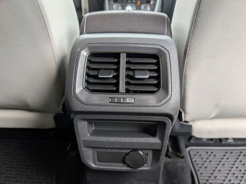 Used 2021 Volkswagen Tiguan S image 8