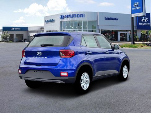 New 2026 Hyundai Venue SE image 7