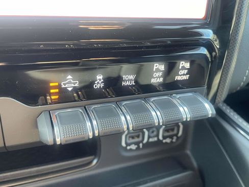 Used 2022 RAM 1500 Limited image 4