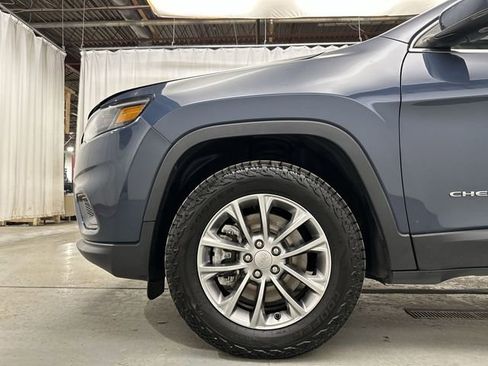 Used 2021 Jeep Cherokee Latitude Plus AWD/4WD image 20