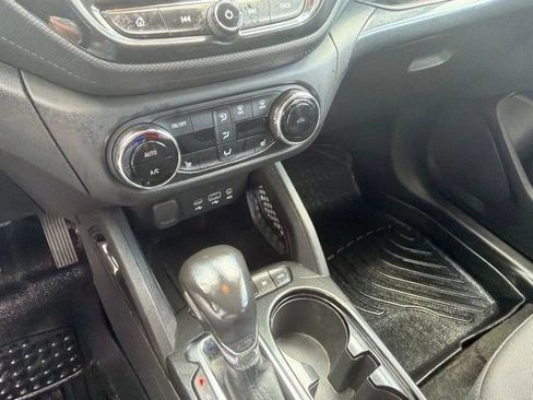 Used 2023 Chevrolet TrailBlazer LT w/ Sun and Liftgate Package AWD/4WD image 23