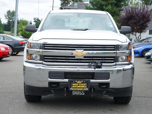 Used 2018 Chevrolet Silverado 2500 W/T AWD/4WD image 8