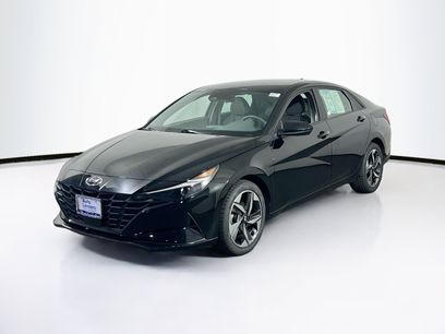 Used 2023 Hyundai Elantra SEL w/ Convenience Package