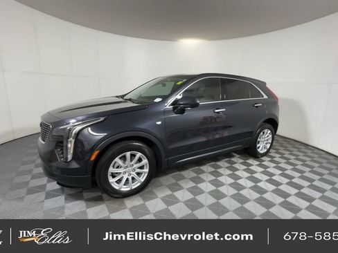 Certified 2023 Cadillac XT4 Luxury image 4