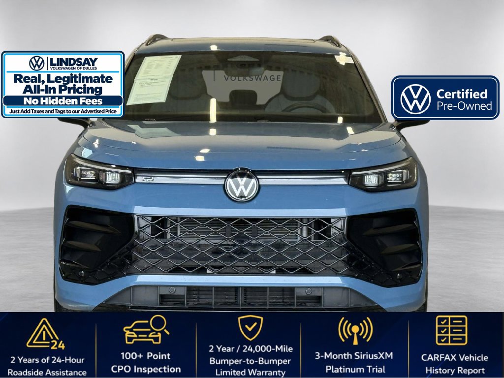 Used 2025 Volkswagen Tiguan SE R-Line AWD/4WD image 2