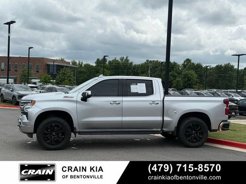 Used 2022 Chevrolet Silverado 1500 LTZ AWD/4WD image 4