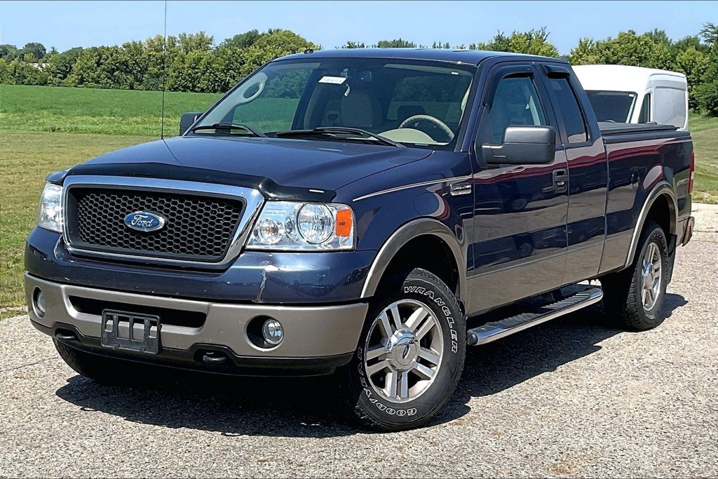Used 2006 Ford F150 XLT AWD/4WD image 2