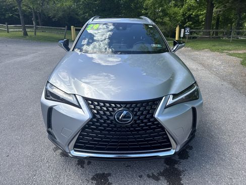 Used 2024 Lexus UX 250h AWD w/ Premium Package image 9