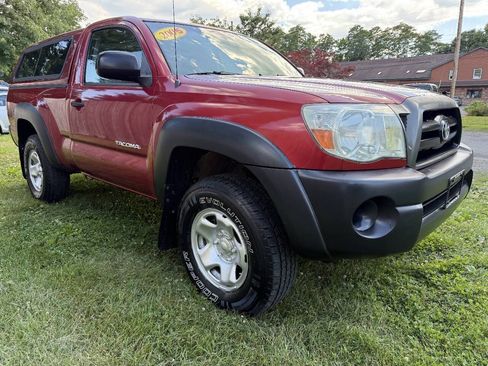 Used 2005 Toyota Tacoma 4x4 Regular Cab image 4
