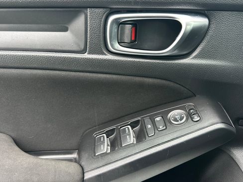 Used 2022 Honda Civic Sport image 11