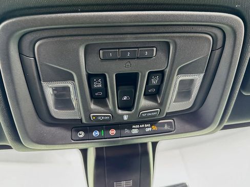 Used 2023 Chevrolet Silverado 3500 High Country w/ Z71 Off-Road Package AWD/4WD image 18