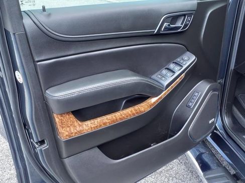 Used 2019 Chevrolet Tahoe Premier image 16
