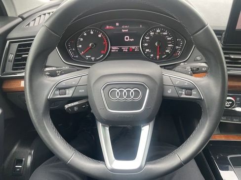 Used 2023 Audi Q5 2.0T Premium w/ Convenience Package image 15