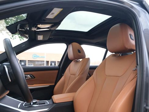 Used 2022 BMW 330i xDrive 330i xDrive Sedan 4D w/ Driving Assistance Package image 22