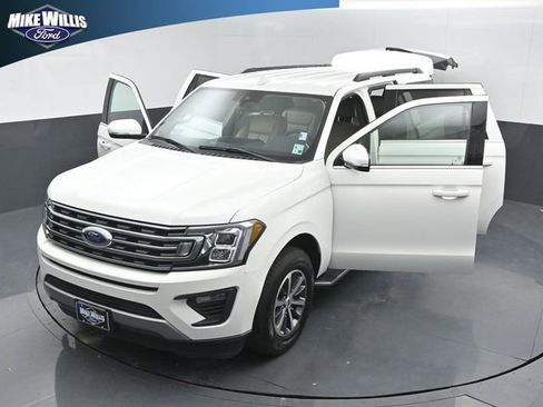 Used 2020 Ford Expedition Max XLT w/ Equipment Group 202A RWD image 26
