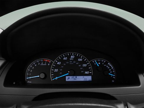 Used 2012 Toyota Camry SE FWD image 21