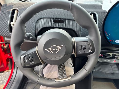 Used 2025 MINI Cooper Countryman S w/ Comfort Package Max AWD/4WD image 7