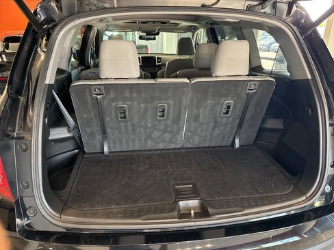 Used 2018 Honda Pilot Elite image 37