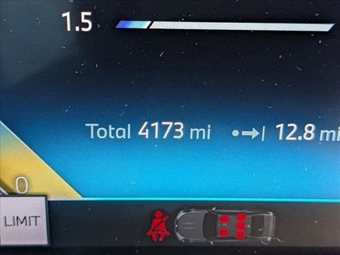 Used 2025 BMW i5 eDrive40i w/ Premium Package image 10