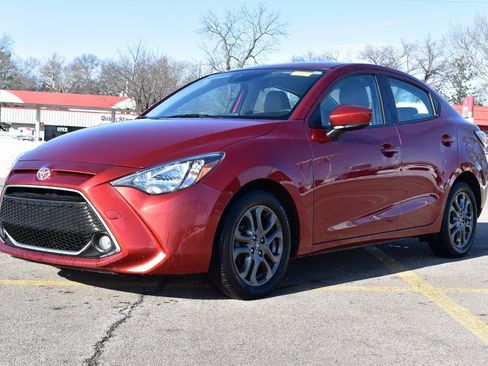 Used 2019 Toyota Yaris L image 1