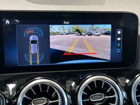 Certified 2025 Mercedes-Benz GLA 250 image 21